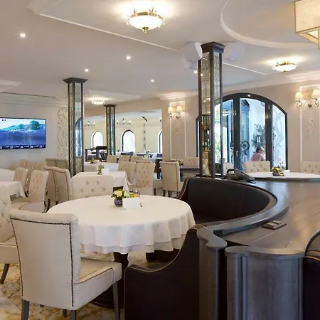 Vip Condor-djani-center Apartment