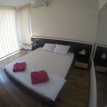 Apartment Vip Condor-djani-center